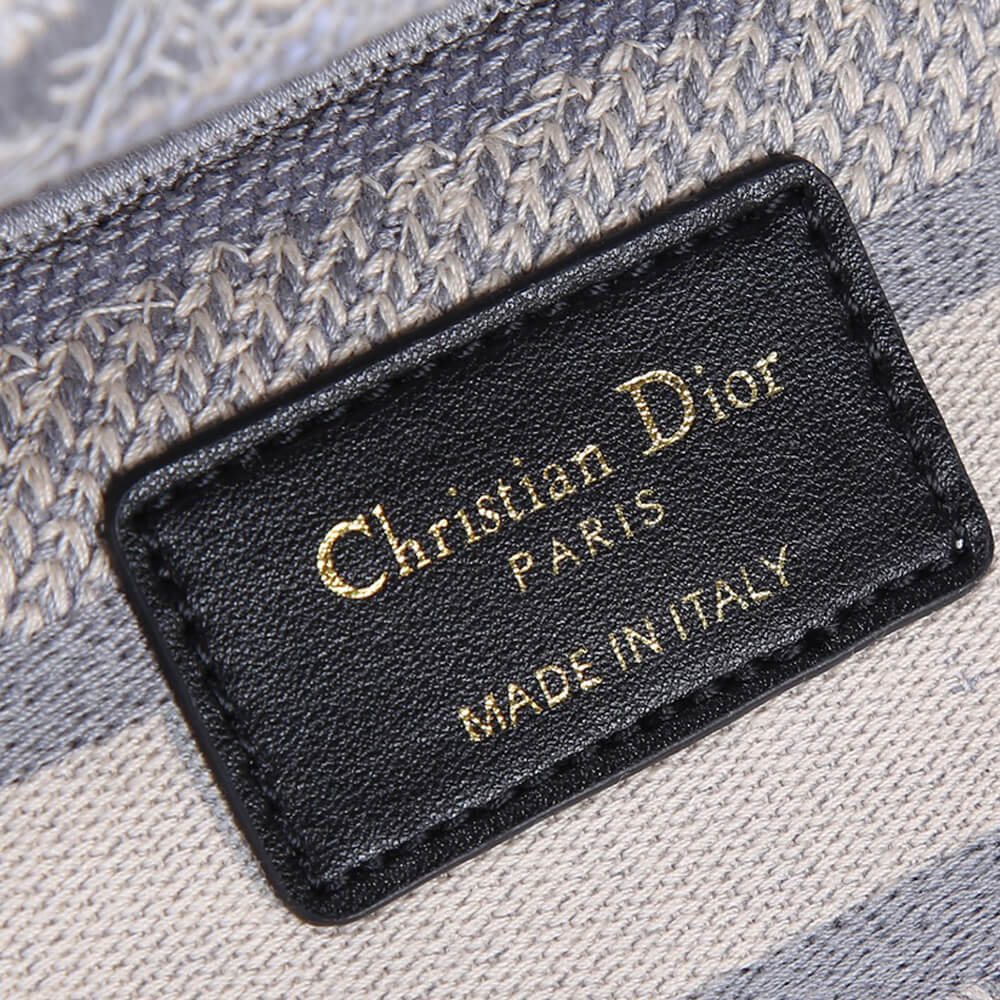 00a64a646c06721ee5b5b7538b09ed3c