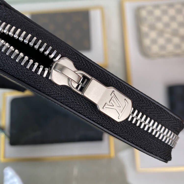 5df05d249a7c813c6507b77279a36b4a