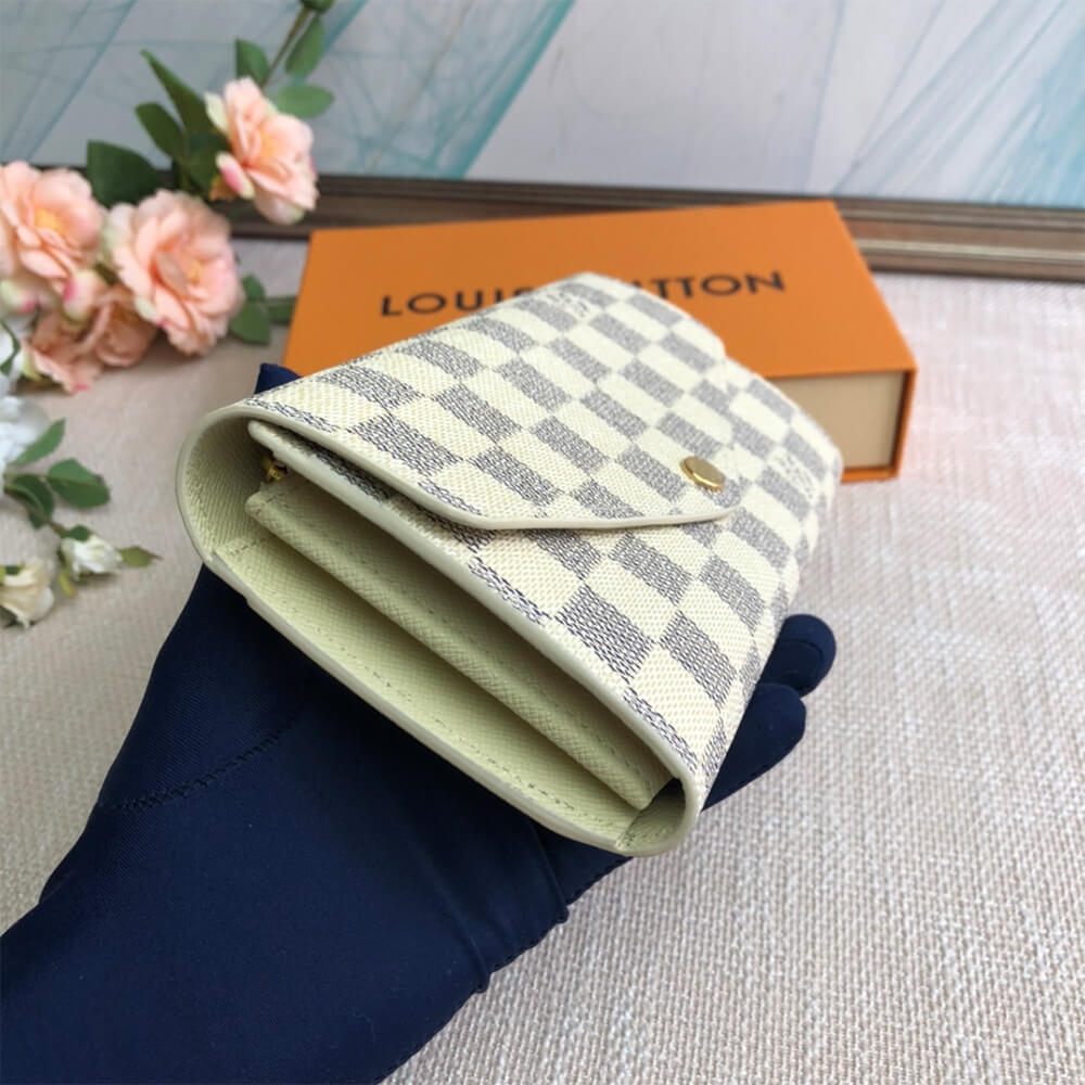 62f0442be221634fda353bb0812623d5