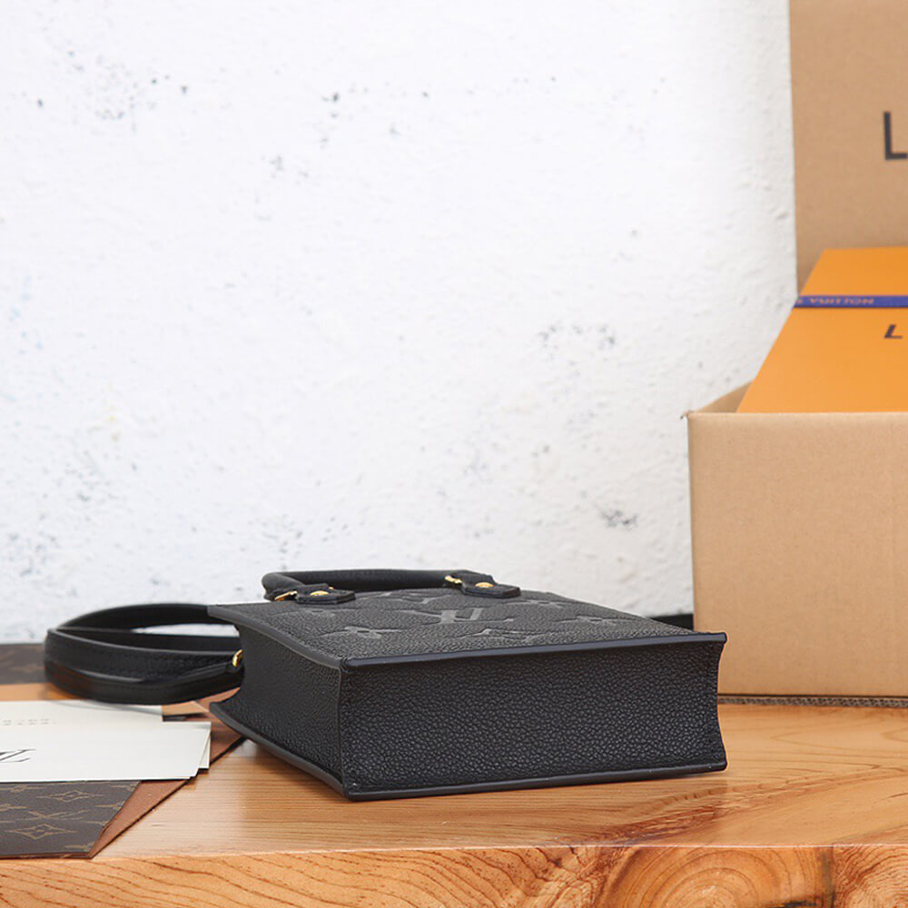 90050fc21e26345f9ba1ead2c7ac07fc