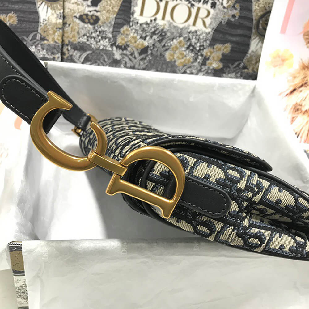 90e05ffb154792e760605dd2cc8b0fd9