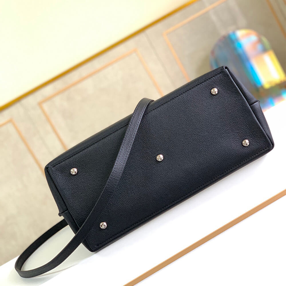 9390d92643d1f5a69aab3df005ab24bf