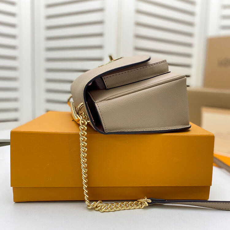 9c6ebe7a829131c34c8524b095469c86