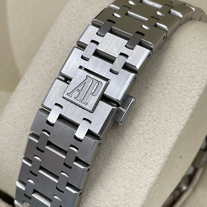 b8e16e589ccb928f157a99c4ad9956f0