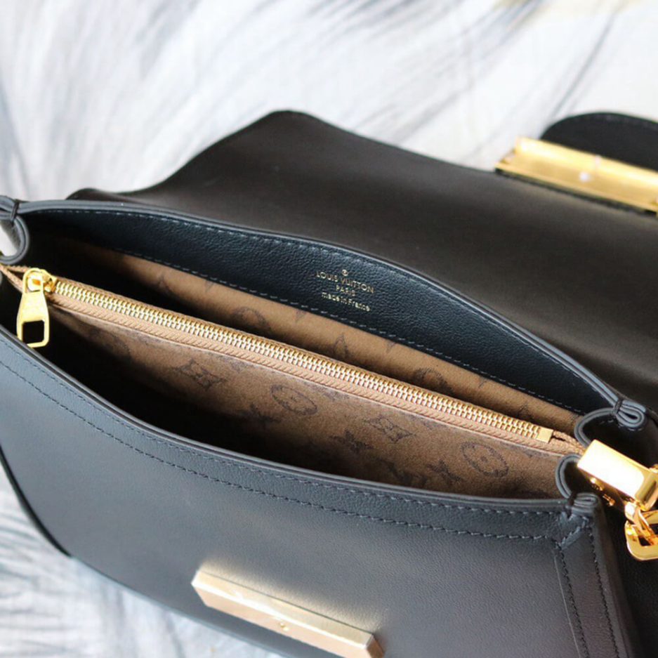 cbe721b91e1c2cdae39e96bf2ea8b864