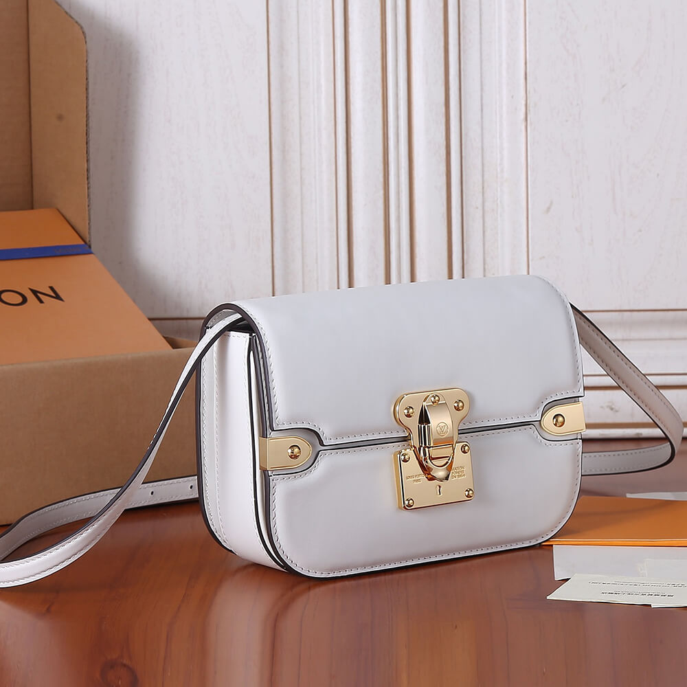 e1cc08b6921ae5df999dd618e0f6f302