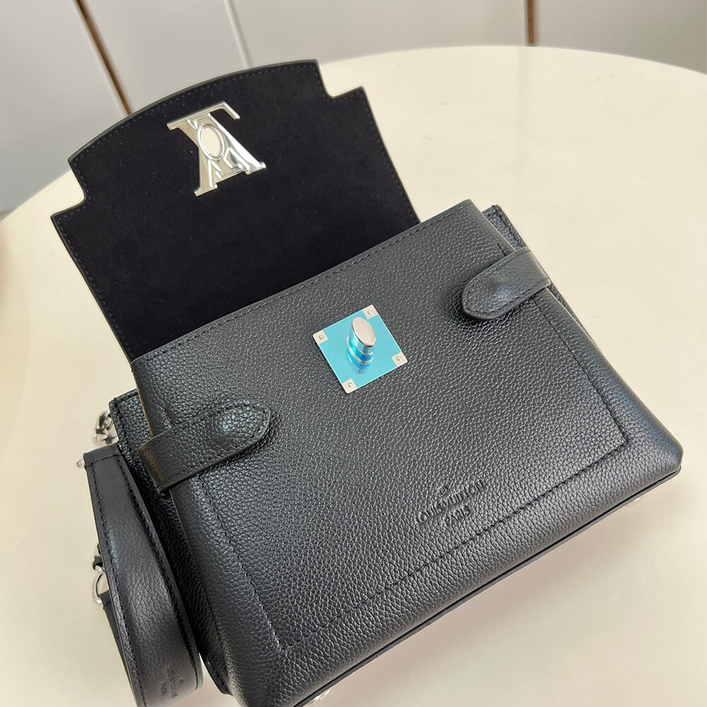 e213acdcf9c6aa7f9536cc90975c7301