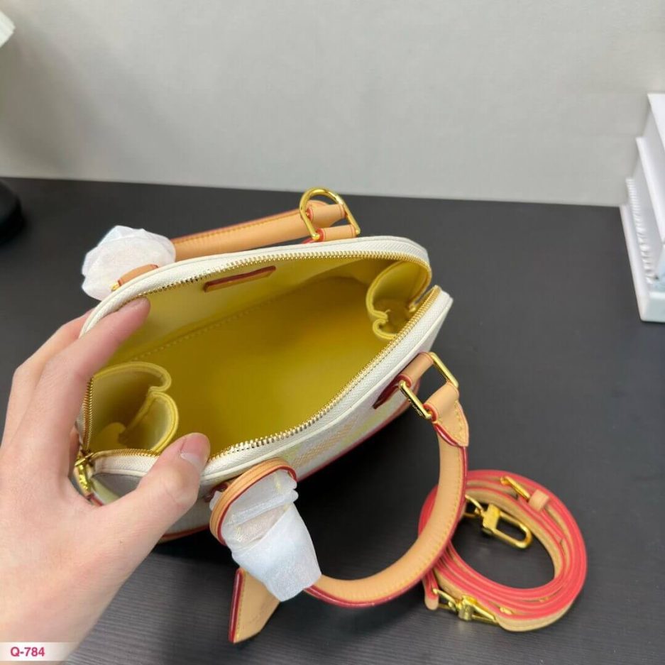 e4c78f18b307a51fcb7ff540cffb06c2