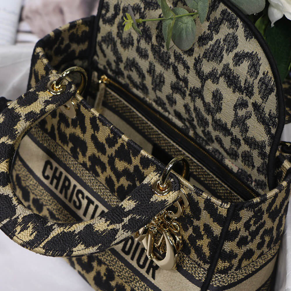 f1048b5deda7a8f89f6c9d8427adffb0