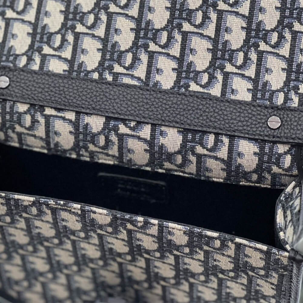 f773be35e48a72bbcc1e9420f1ec5cb1