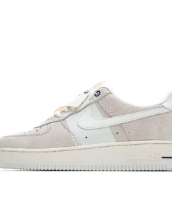 Nike Air Force 1 Beige