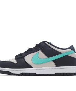 Nike DUNK LOW low-top sneakers