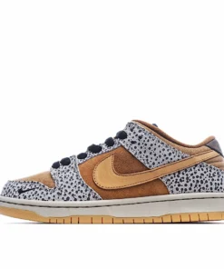 Nike SB Dunk Low “Safari”