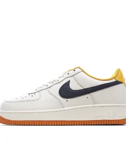 Nike Air Force 1 Low-Top Sneakers