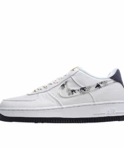 Nike Air Force 1 Low-Top Sneakers