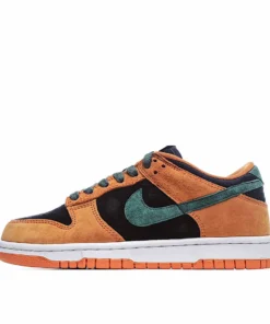 Nike SB Dunk Low SPCeramic Low Top Sneakers