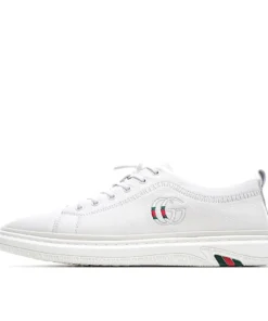 Gucci Distressed Screener sneaker