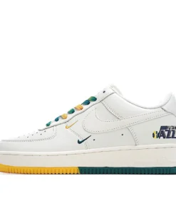 Nike Air Force 1 Low 07" Beige Green Low Sneakers