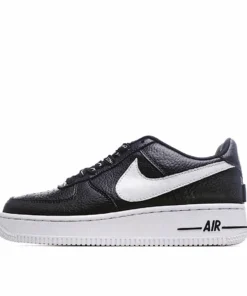 Nike Air Force 1 Low-Top Sneakers