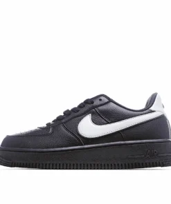 Nike Air Force 1 Low Retro QS FRIDAY Low Top Sneakers