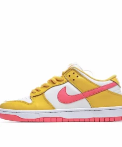 Nike Dunk Low "SAMBA 2020 Edition Low-Top Sneakers