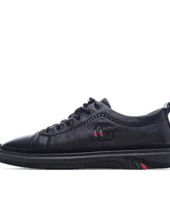 Gucci Distressed Screener sneaker