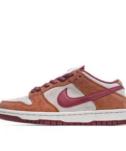 Nike SB Dunk Low Russet Cedar Brown Red Hook