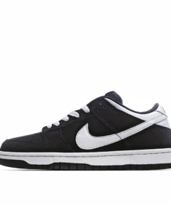 Nike Dunk Low Black White