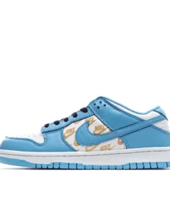 Nike SB Low Dunk Supreme x Nike North Carolina Blue